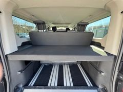 Fahrzeugabbildung Trafic Grand SpaceClass 2.0 dCi Escapade-Paket