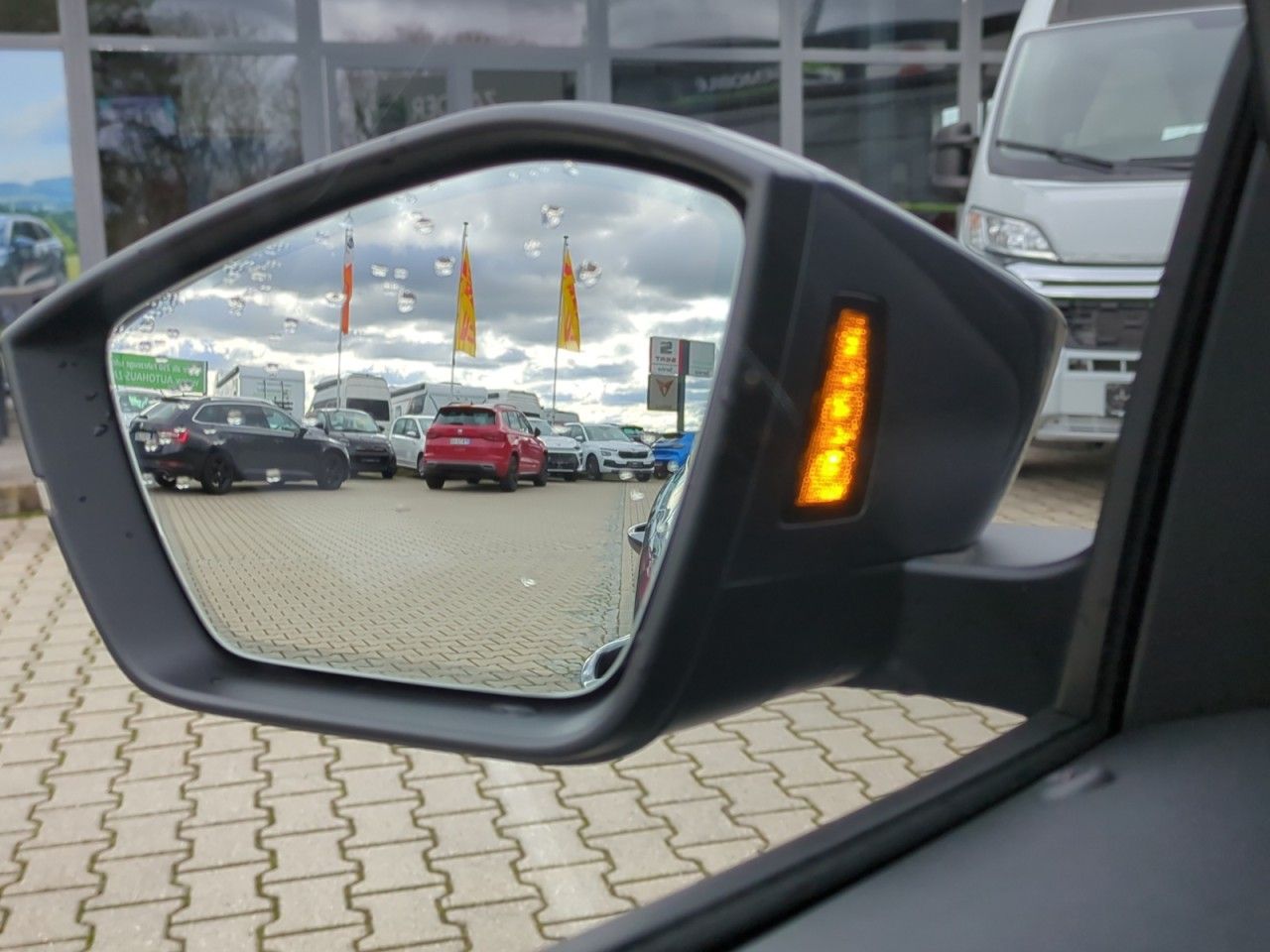 Fahrzeugabbildung SKODA Octavia Combi Selection TDI DSG,AHK