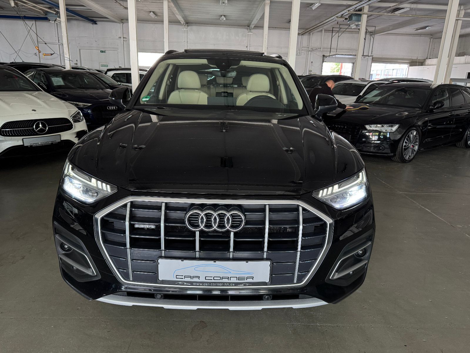 Fahrzeugabbildung Audi Q5 TDI 4X4 ADVANCED SPORT PANO MATRIX B&0 VOLL