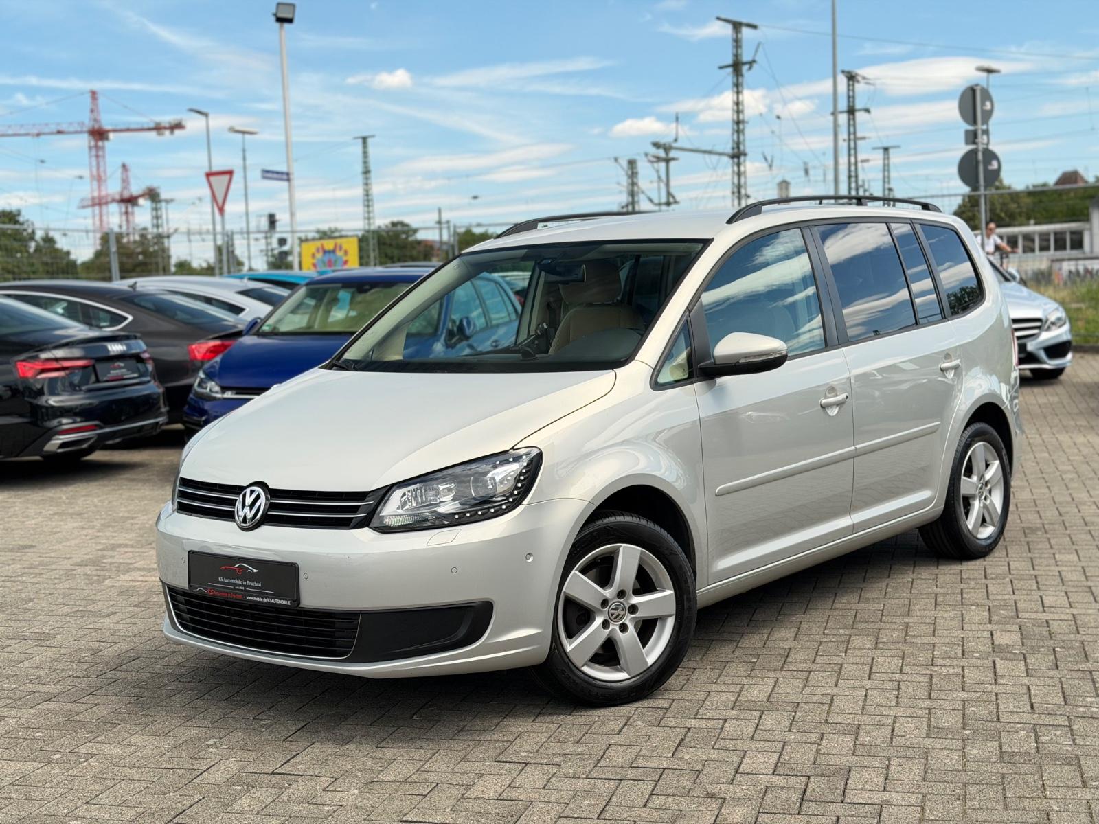 Volkswagen Touran Comfortline *Bi-Xenon*AHK*Navi*6-Gang*