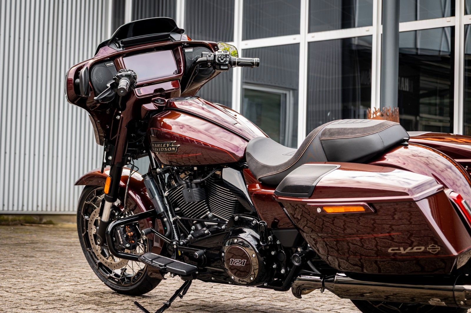 Fahrzeugabbildung Harley-Davidson CVO Street Glide FLHXSE 121 Cui - Jekill & Hyde