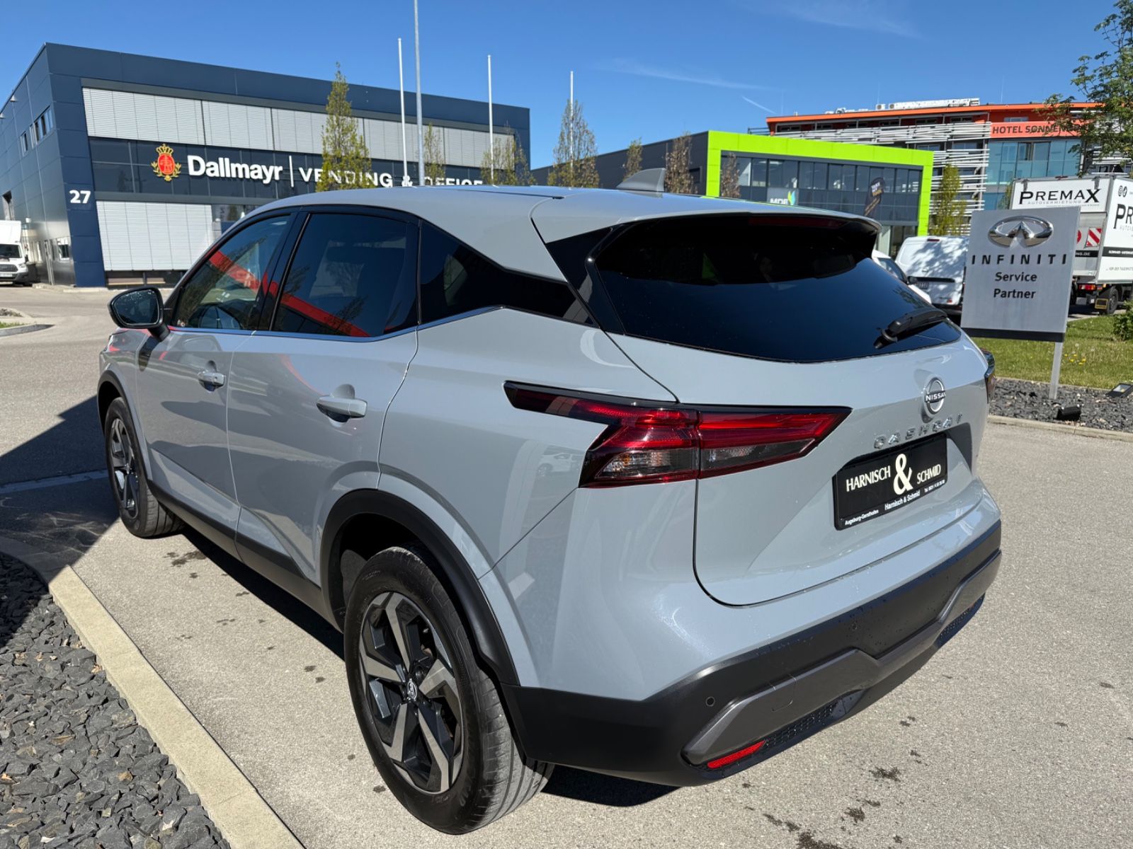 Fahrzeugabbildung Nissan Qashqai N-Connecta 360° Kamera, Navi, Winterpa.