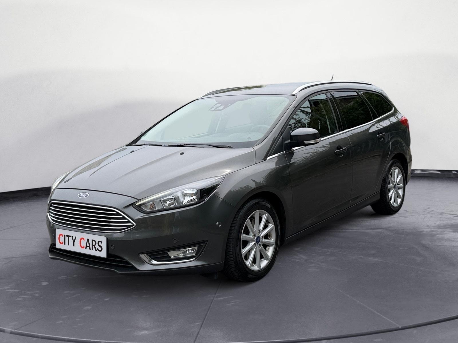 Ford Focus Turnier Titanium Navi Tempomat Sitzheizung