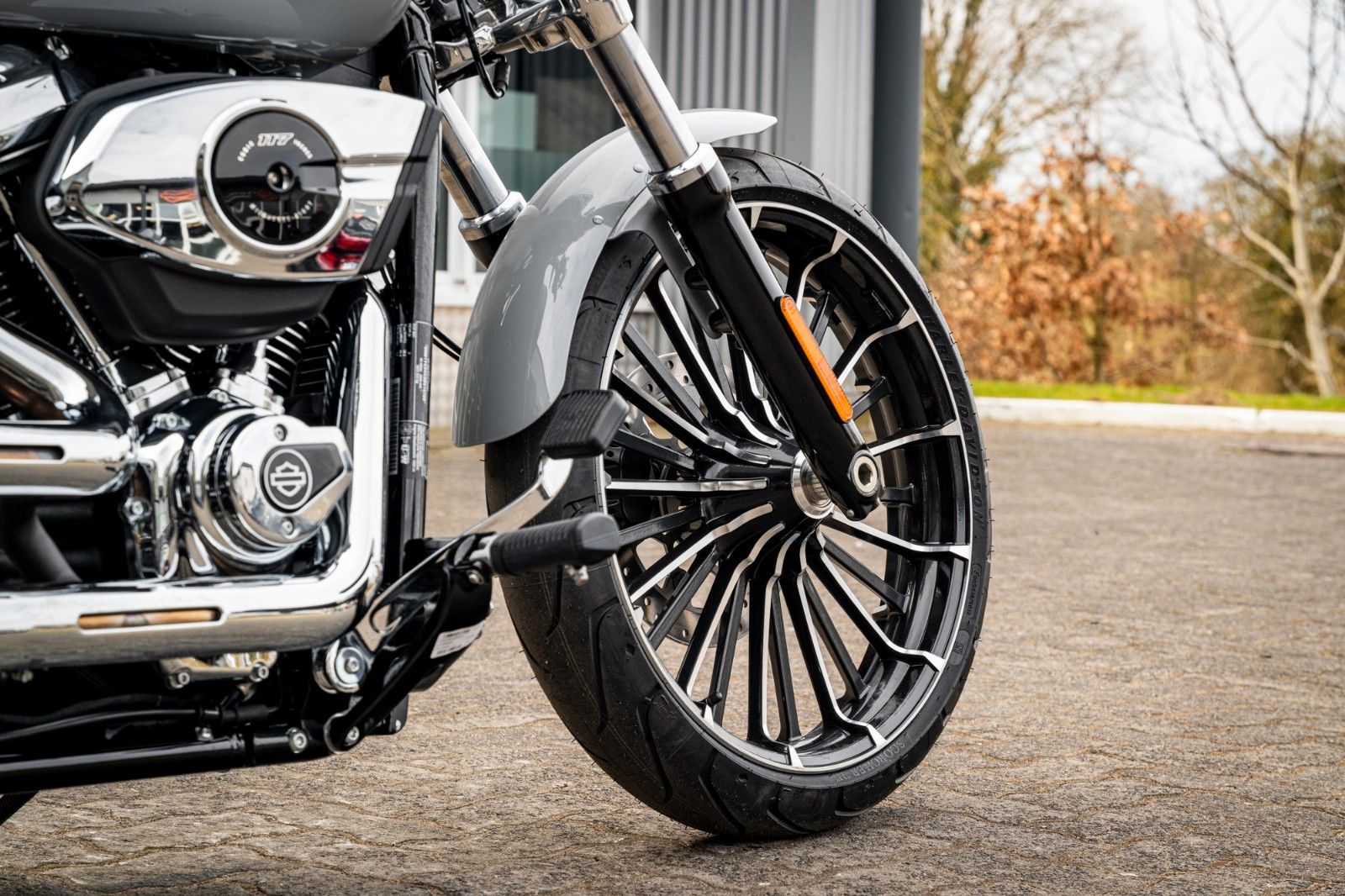 Fahrzeugabbildung Harley-Davidson BREAKOUT FXBR 117 ci - MY25 - Sofort Verfügbar