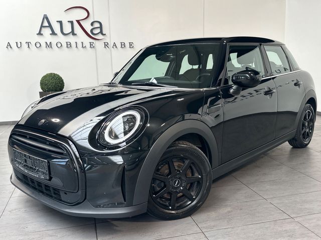 MINI Cooper 5-Türer Essential Trim Black NAV+LED