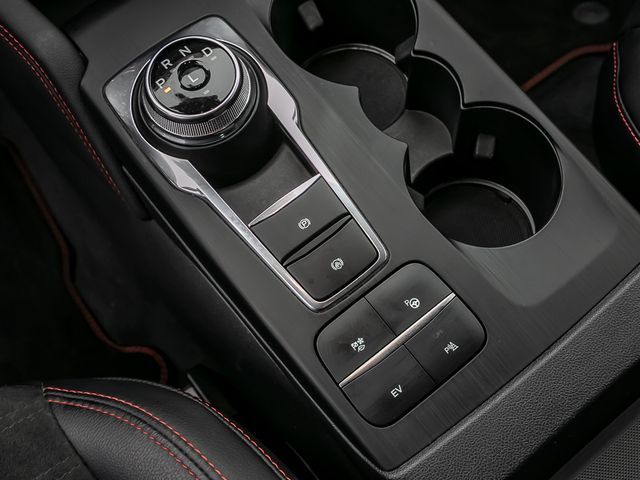 Ford Kuga 2.5 Plug-In Hybrid ST-Line X Stauassistent