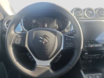 Fotografie 11 des Suzuki Vitara 1.4 Comfort+ Allgrip Schiebedach Navi LED