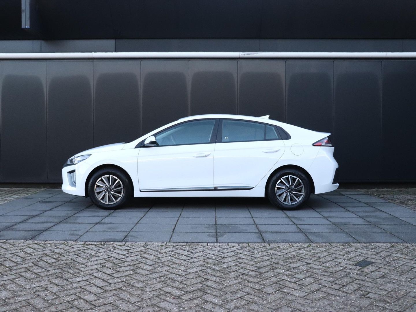 Hyundai IONIQ Comfort EV 38 kWh | CAMERA | NAVI | CRUISE imagem 2