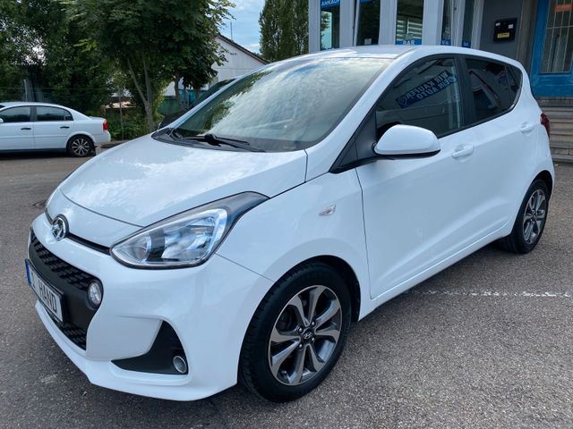 Hyundai i10 YES! Plus 1.2-KLIMA-NAVI-1.HAND