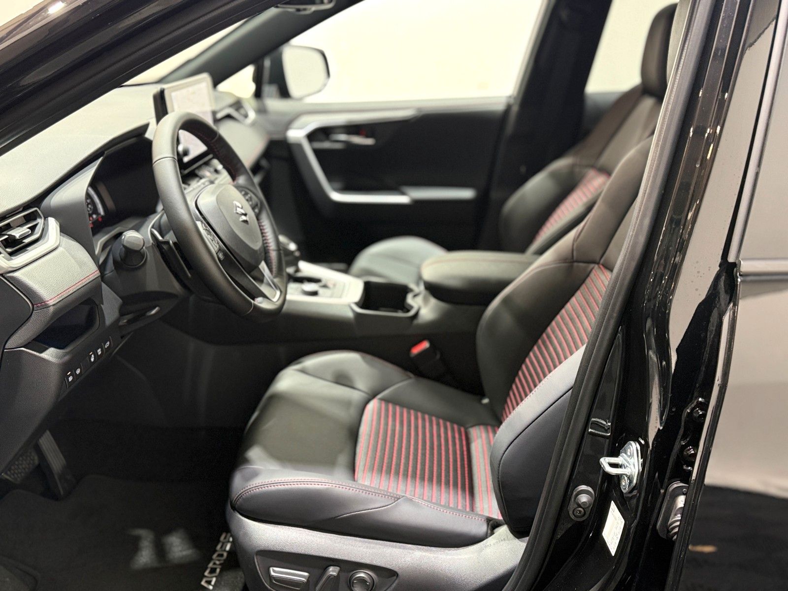 Fahrzeugabbildung Suzuki Across 2.5 Plug-In Hybrid Comfort+ E-Four