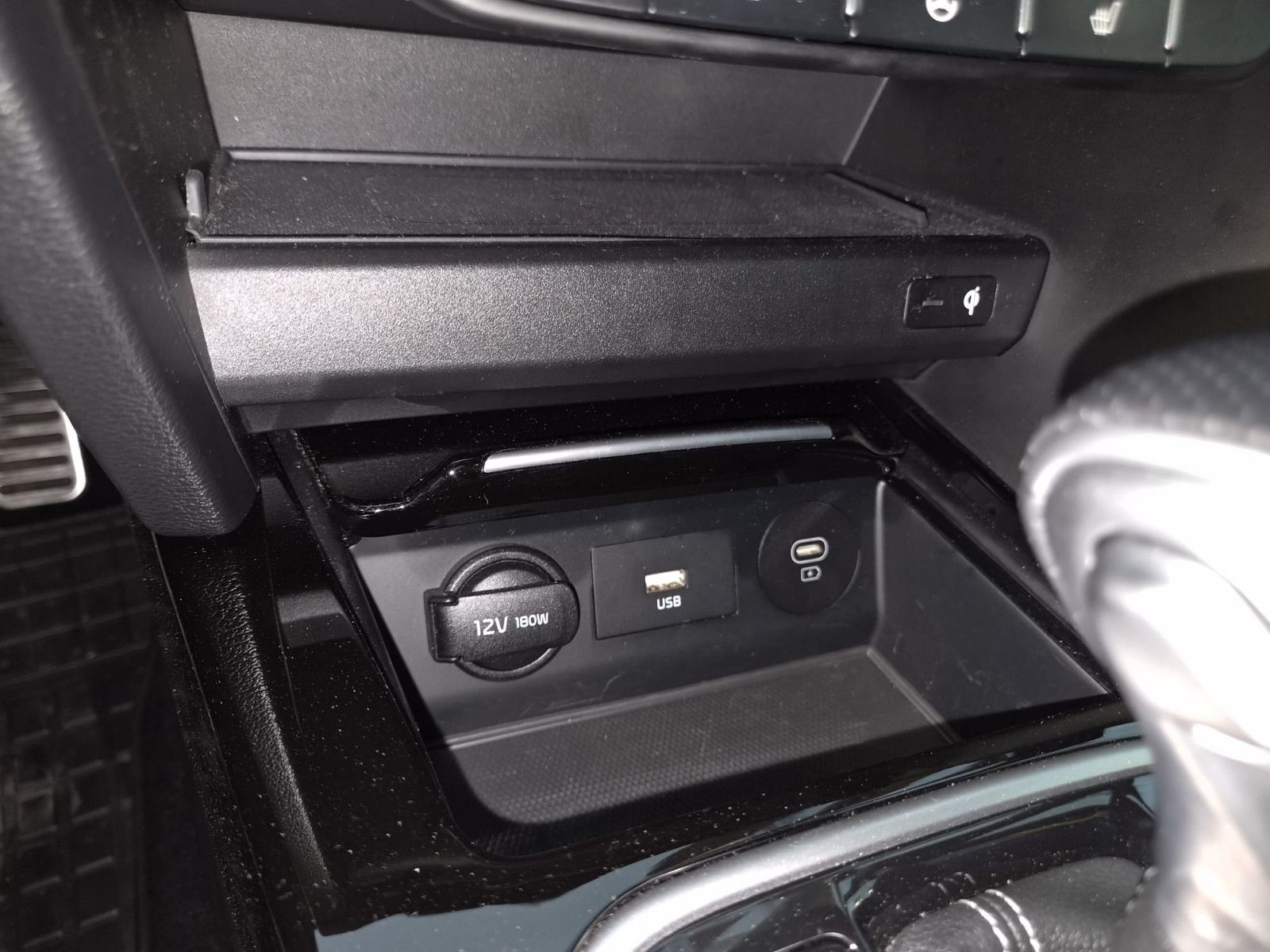 Fahrzeugabbildung Kia cee'd / Ceed 1.5 T-GDI DCT GT-line SW
