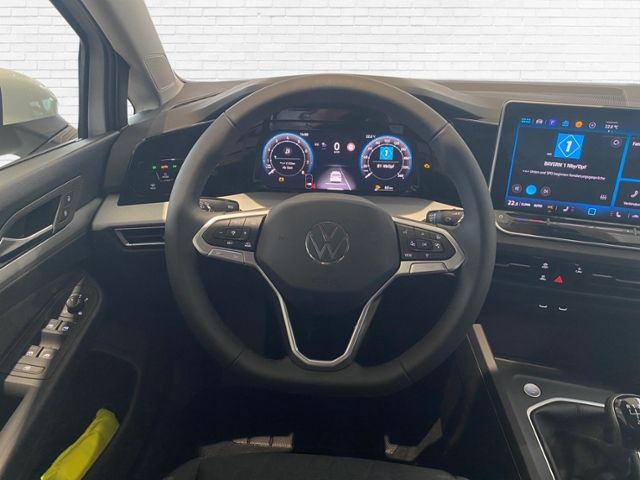 Fahrzeugabbildung Volkswagen Golf Life 1,5 l TSI OPF 85 kW (116 PS) 6-Gang KL