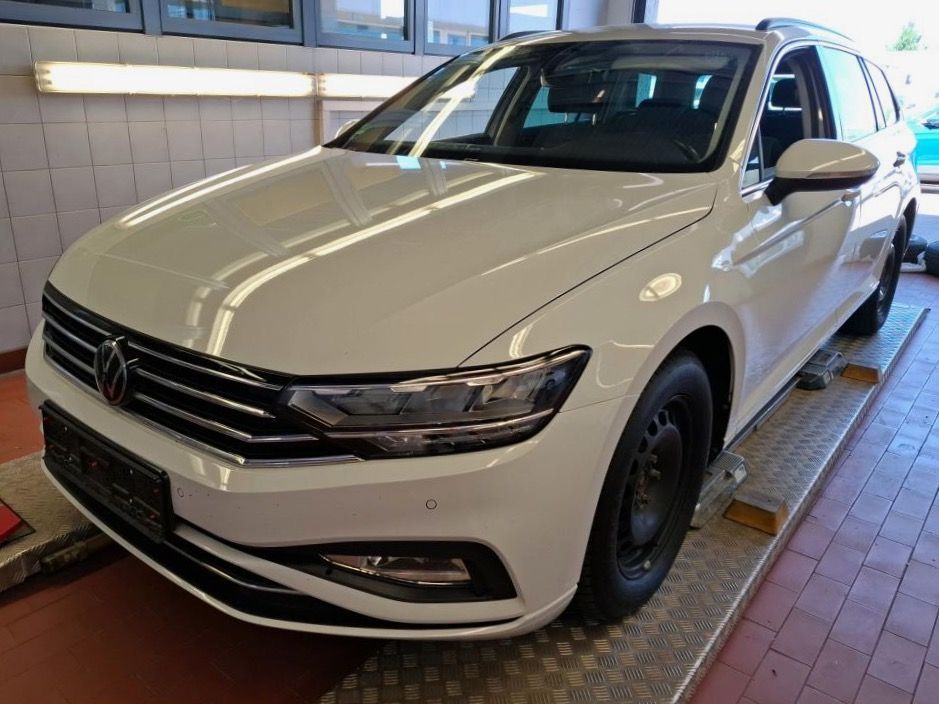 Volkswagen Passat - Bild 2