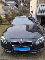 BMW 320d xDrive Advantage Automatik Advantage - BMW 320 Gebrauchtwagen in Freiburg