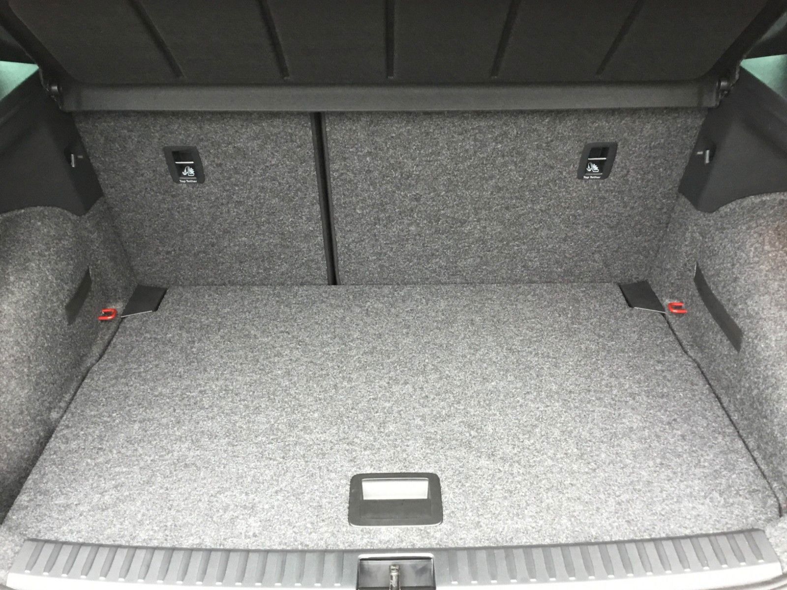 Fahrzeugabbildung SEAT Arona FR 1.5 TSI DSG+AHK+ACC+17"+Navi+Kamera