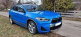 BMW X2 M Misano Blau mit Panoramadach