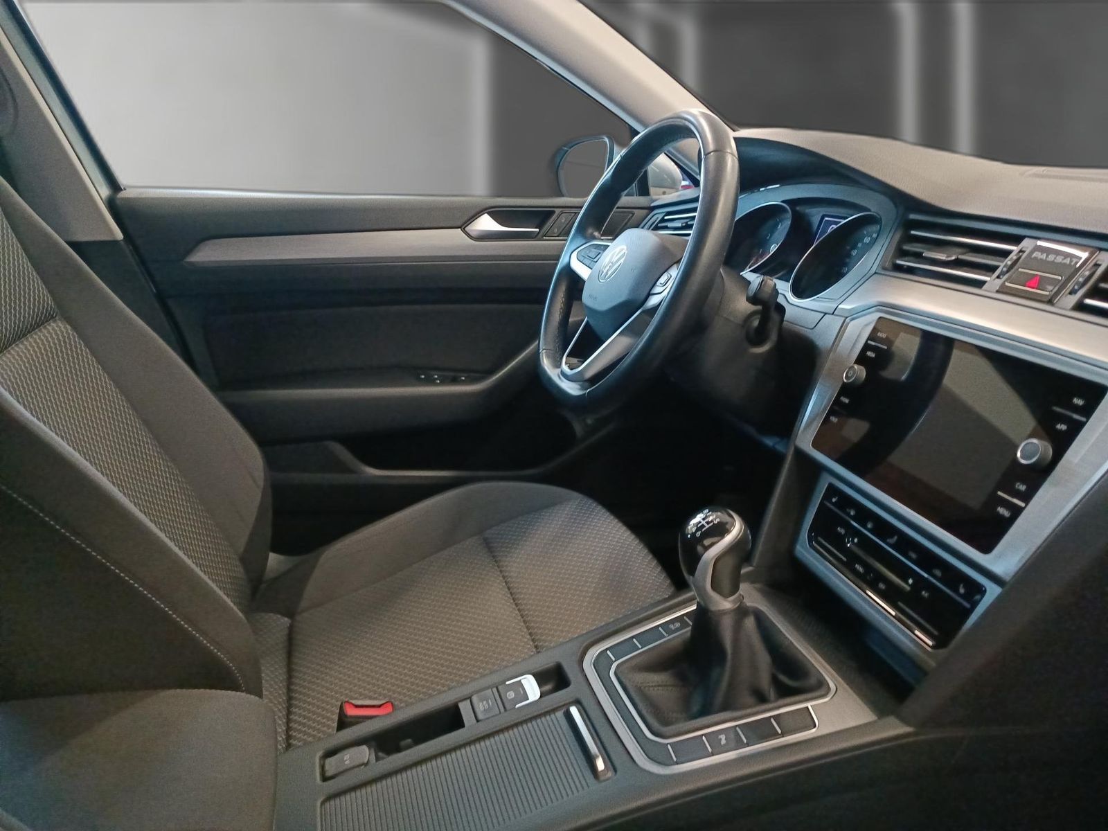 Volkswagen Passat Variant - Bild 14