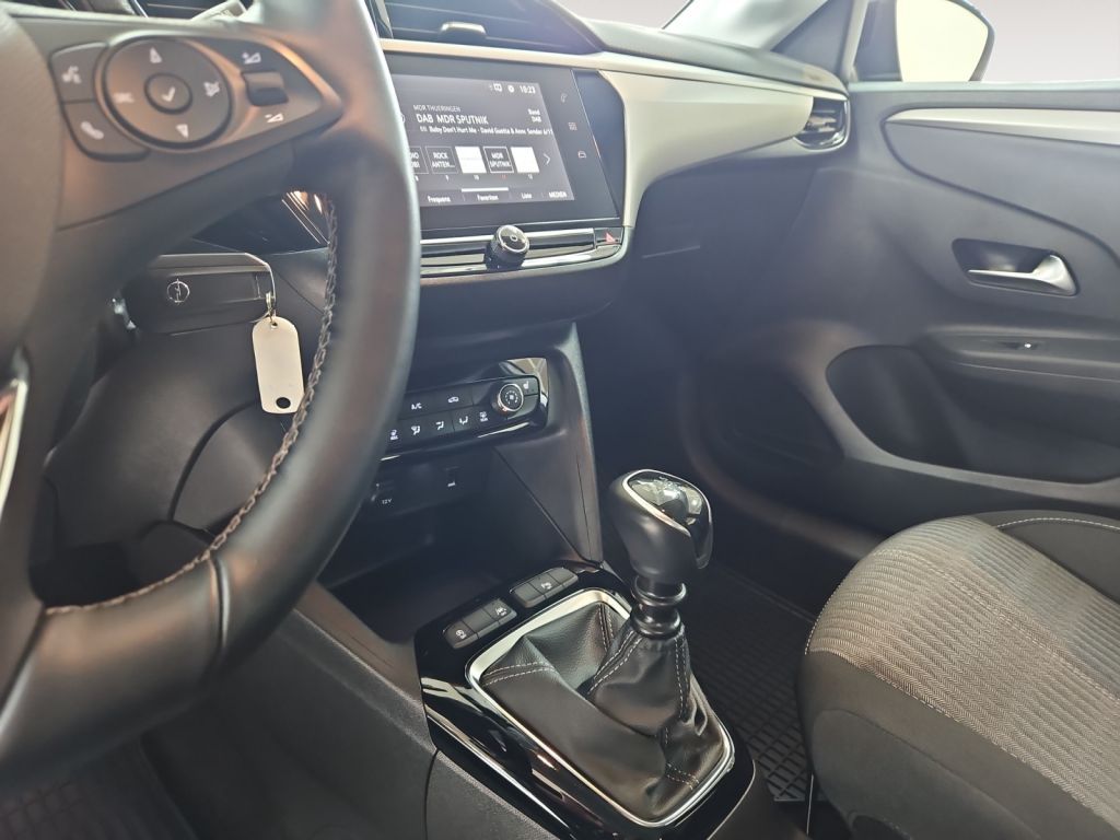 Fahrzeugabbildung Opel Corsa 1.2 Turbo Edit. Navi Sitzheizung Parkpilot