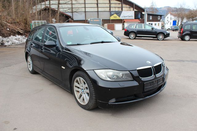 BMW 3 Touring 320d Navi Xenon 8-fach ALU Automatik