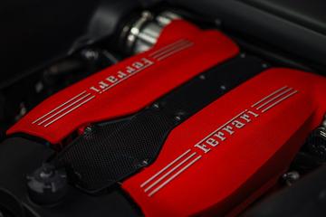 صورة مصغرة 45 لـ 2016 Ferrari 488 GTB