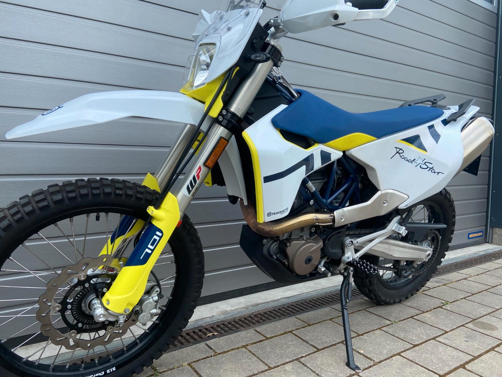 Husqvarna 701 Enduro - 1. Hand, Zubehör, KD neu