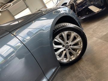 Audi A4 Avant design ultra *NAVI*ACC*AHK*PDC*MATRIX*