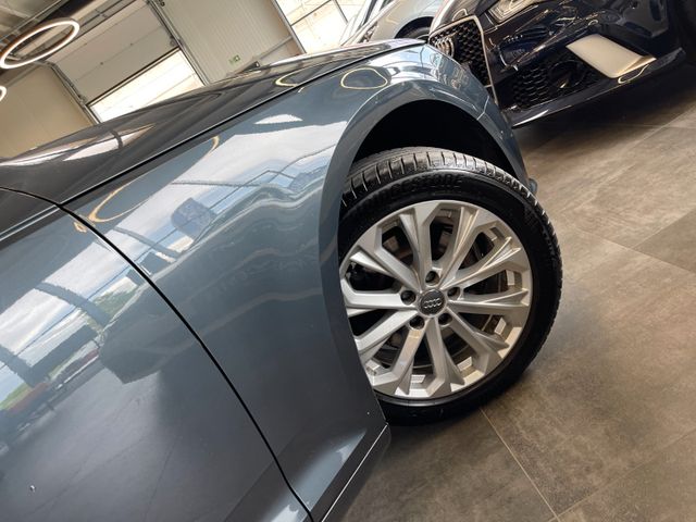 Audi A4 Avant design ultra *NAVI*ACC*AHK*PDC*MATRIX*