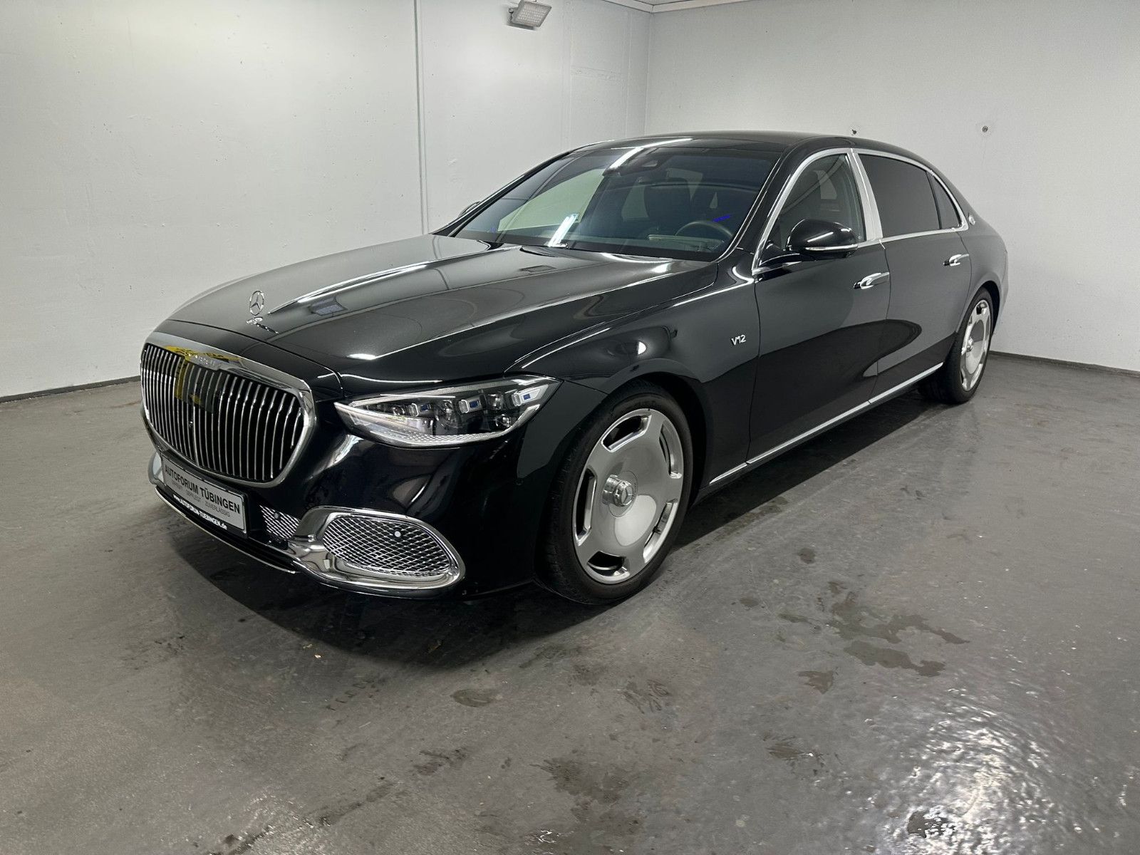Fahrzeugabbildung Mercedes-Benz S 680 Maybach 4 matic *PANO*BURMESTER 4D*