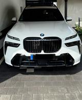 BMW X7 xDrive40d M-Sport Pro*22*AHK*360Grad*LenkHzg - BMW X7 von privat