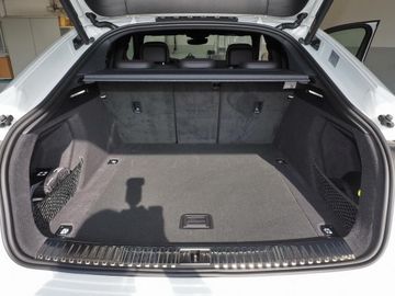Audi Q8 e-tron - 9