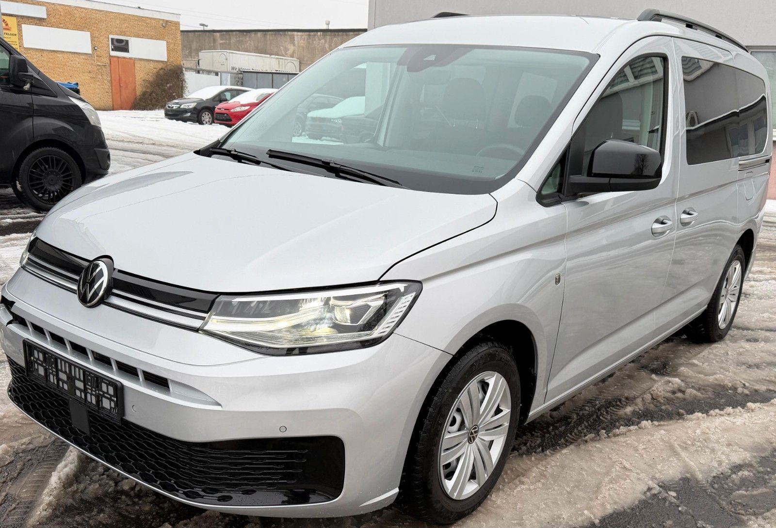 VW Caddy Life Maxi PDC Navi LED Front CAM MFL