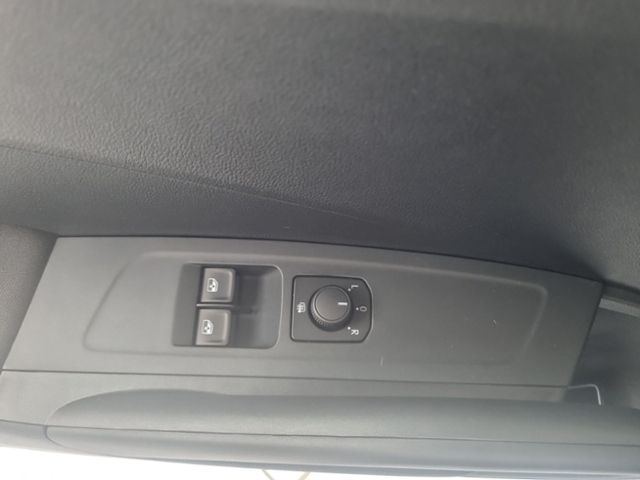 Fahrzeugabbildung SKODA Fabia 1.0 TSI Essence KLIMA SHZ PDC LED