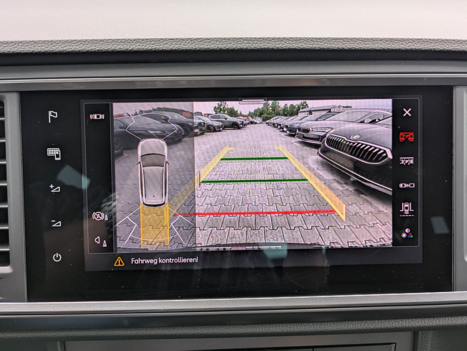 Fahrzeugabbildung CUPRA Ateca 1.5 TSI DSG AHK*LED*ACC*APP*KAMERA*19"