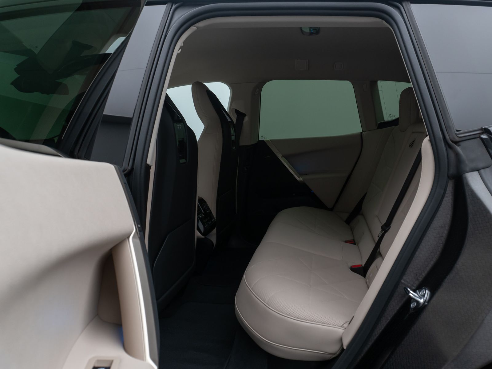 Fahrzeugabbildung BMW iX xD40 Laser 360° H/K DAB SoftCl ACC AHK 21Zoll