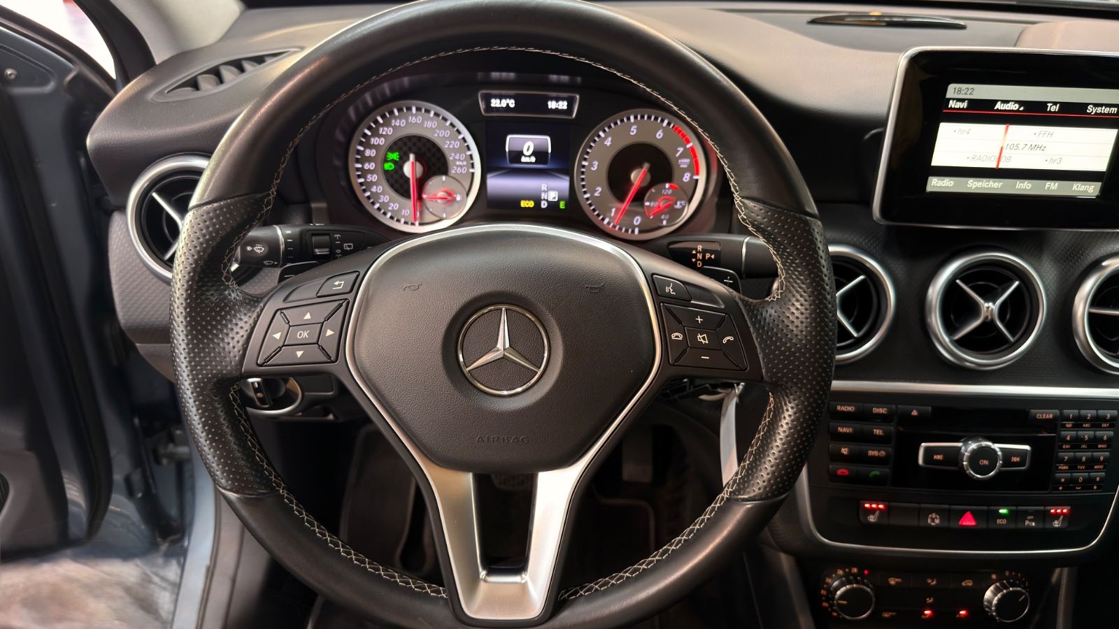 MERCEDES-BENZ A 180 A 180 Urban Kamara|LED|Xenon|Automatik Vorschau 19