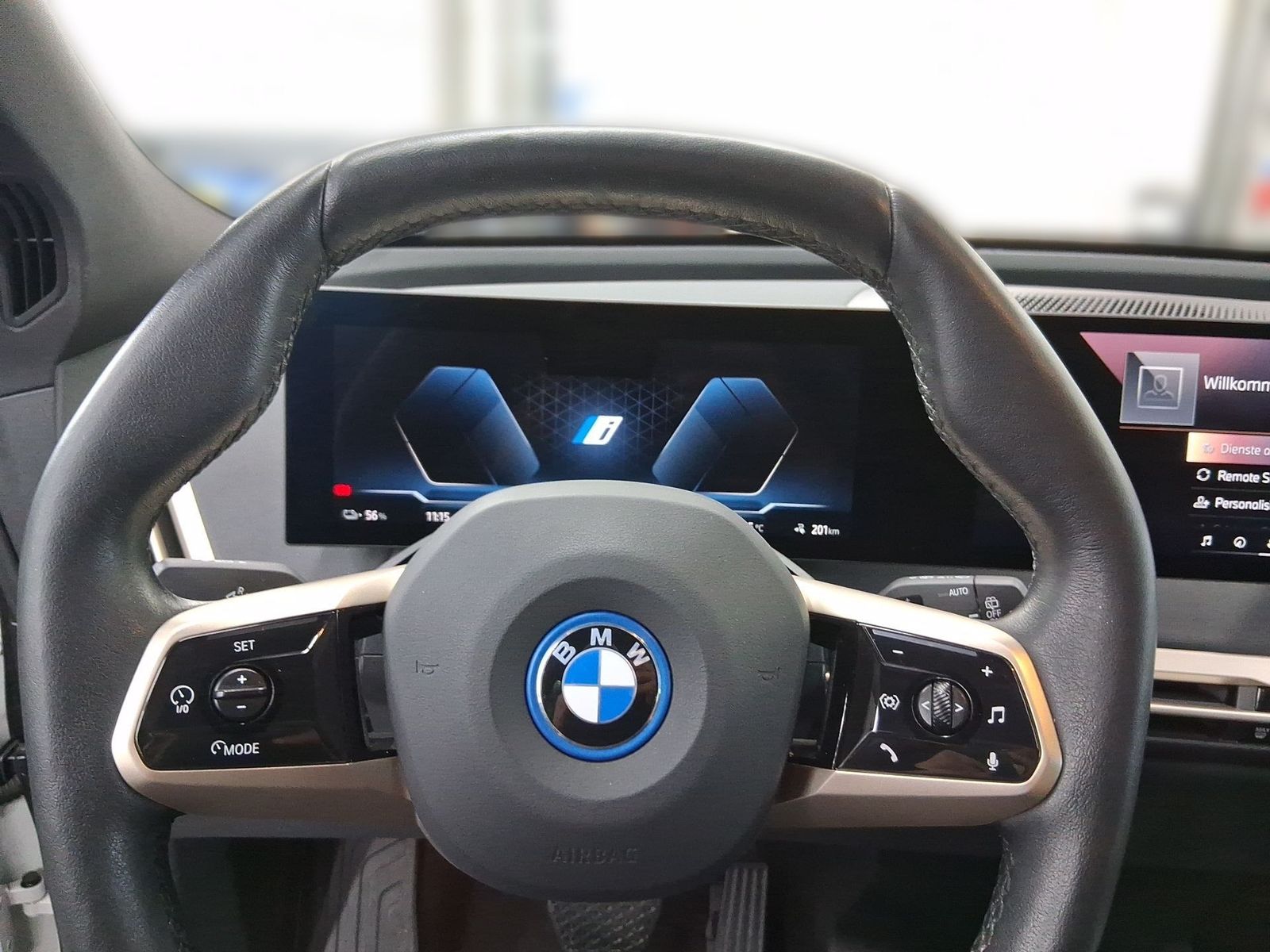 BMW iX - Bild 8