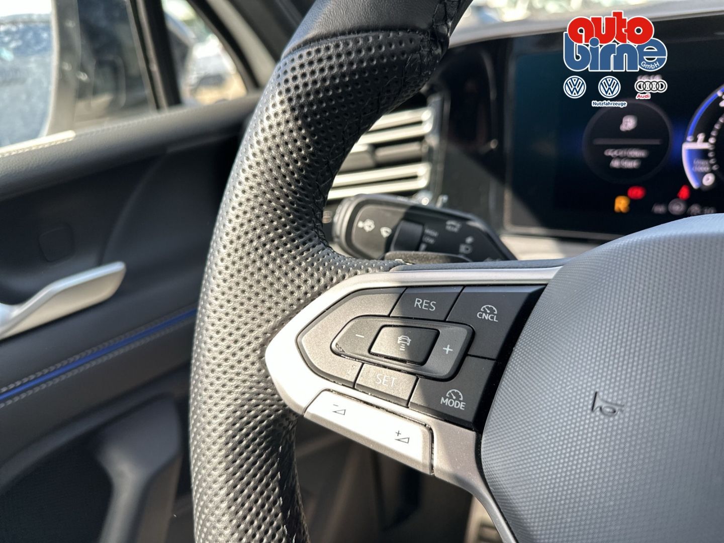 Tiguan 2.0 TDI R-Line 4Motion Allrad HUD AD Stan