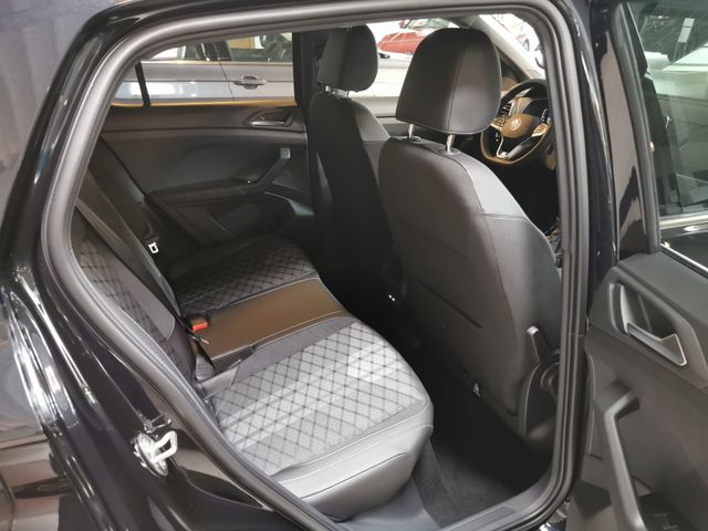 T-Cross R-Line 1.5 l TSI DSG *ACC*Navi*AHK*APP*