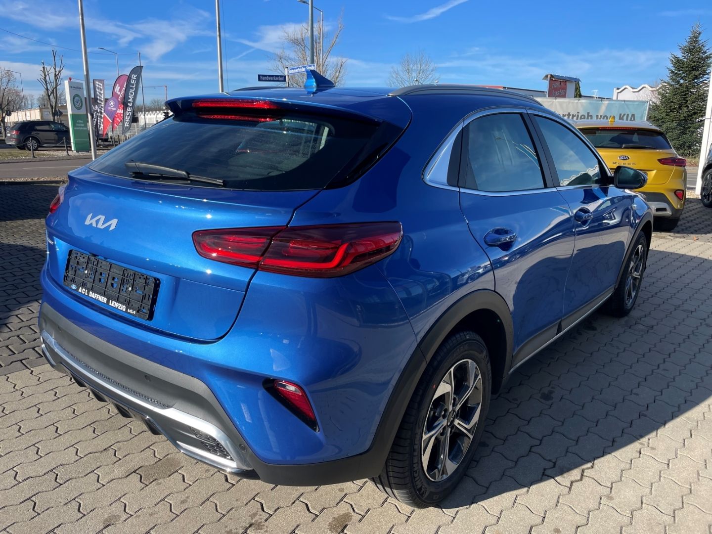 Fahrzeugabbildung Kia XCeed Core Navi Soundsystem LED Blendfreies Fern