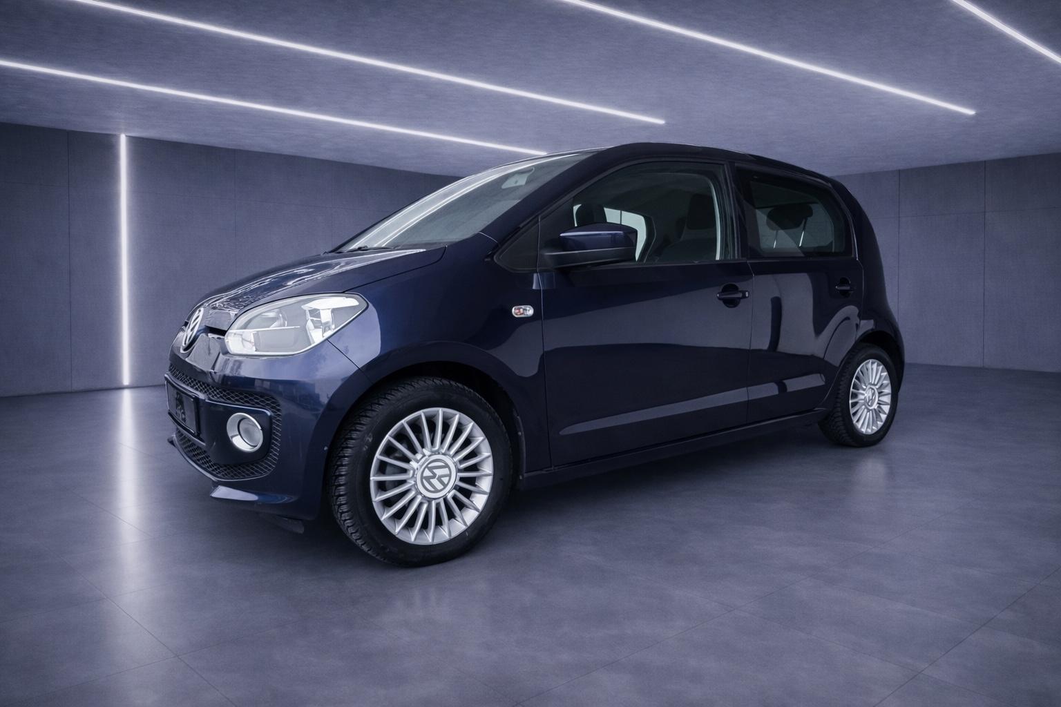 Volkswagen up! high up! BMT Navi*Klima*Pano-Schiebedach*