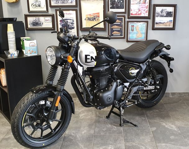 Royal Enfield HNTR 350 ,Rebel Black **Aktion**