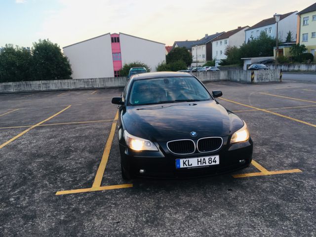 BMW 520i - mit Sportfelgen