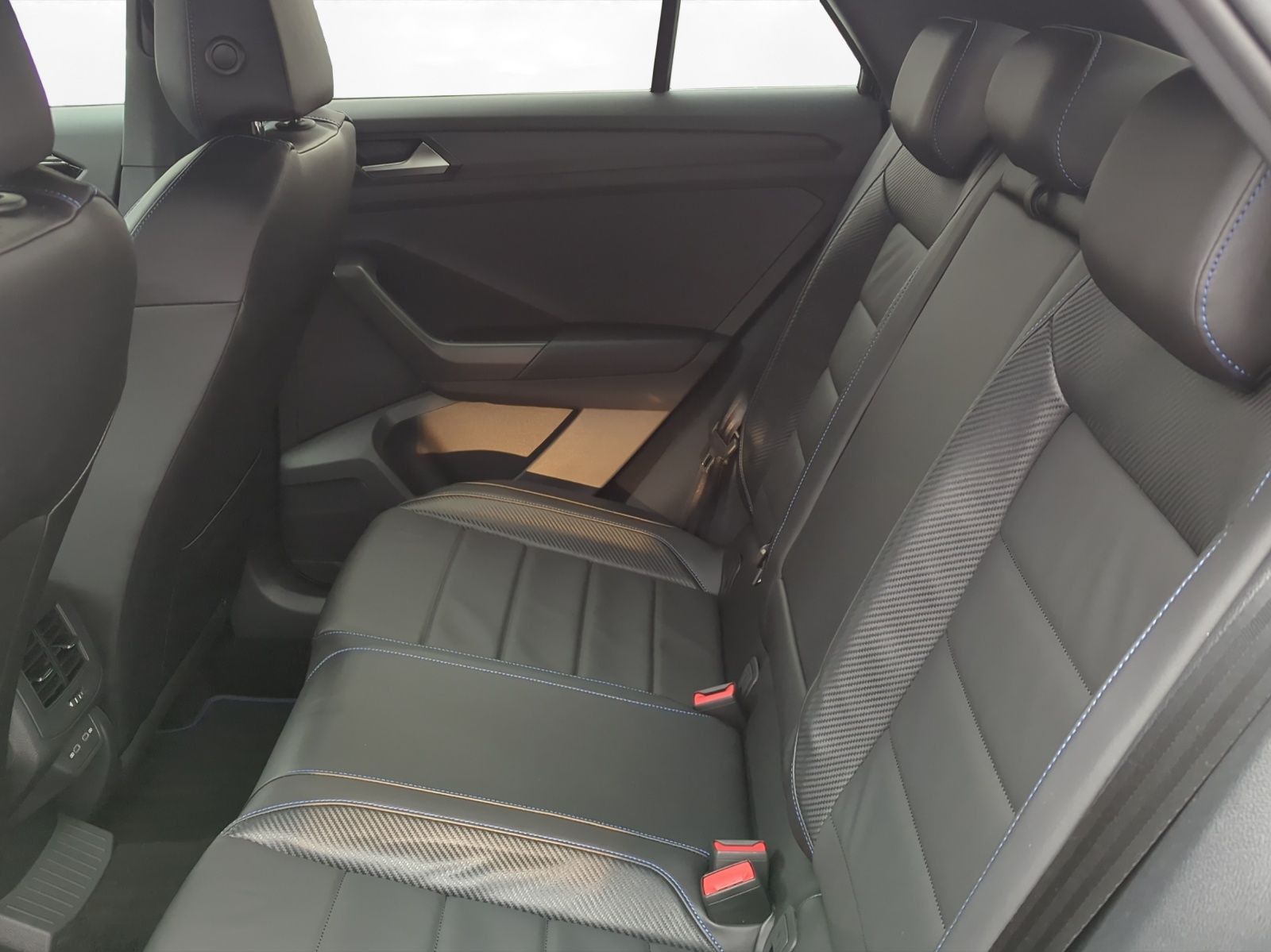 Volkswagen T-Roc - Bild 5