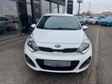 Kia Rio 1.4 Spirit PDC SHZ LHZ - Kia Rio: Kleinwagen