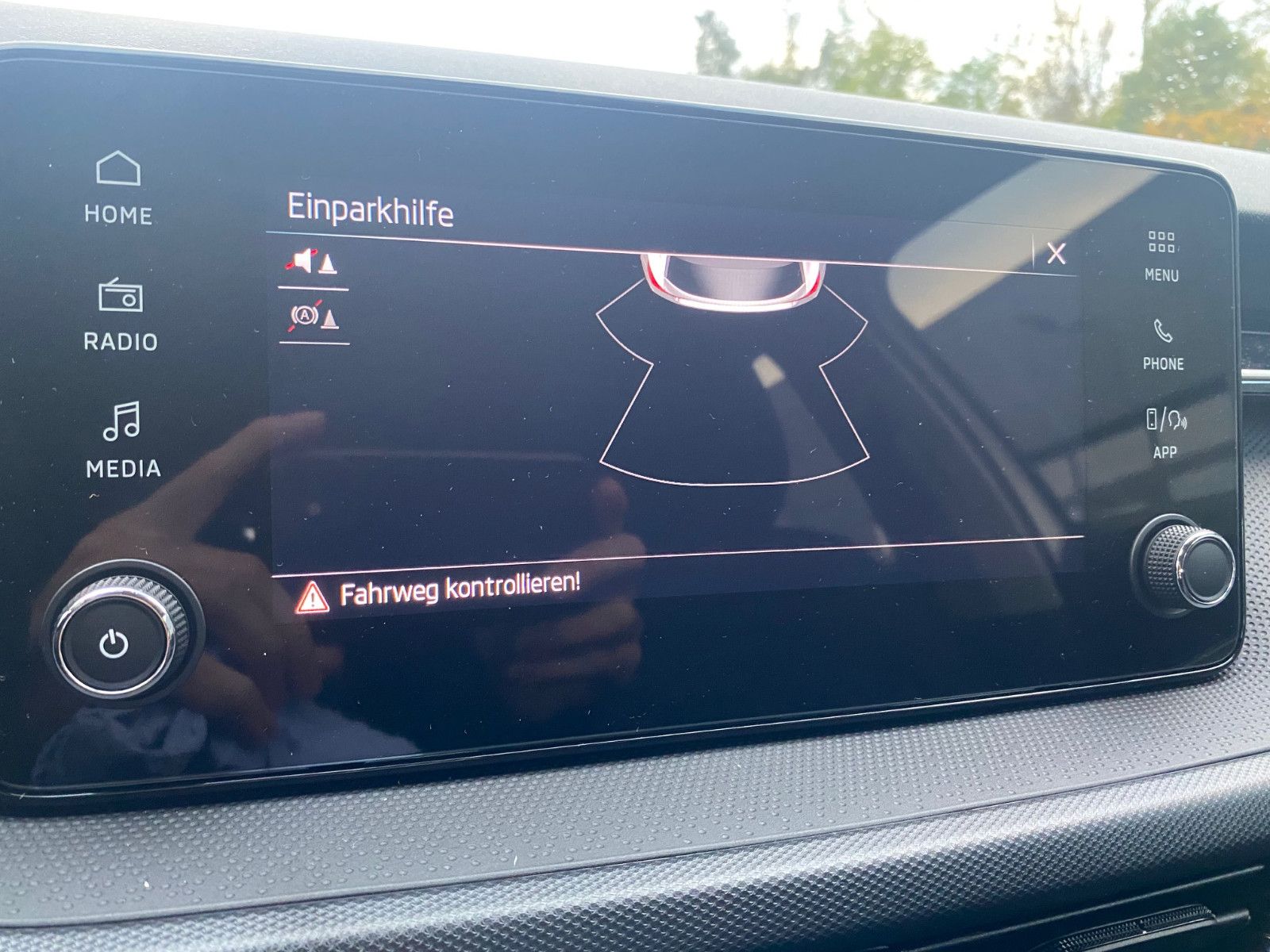 Fahrzeugabbildung SKODA Fabia 1.0l MPI Essence *SOFORT*KLIMA*PDC hinten*