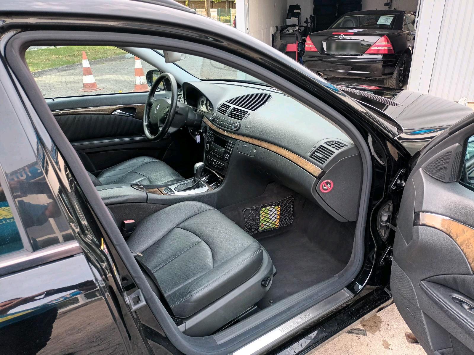 Mercedes-Benz E270 2004 — photo 6