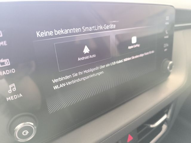 Fahrzeugabbildung SKODA Kamiq 1.0 TSI Essence LED GRA SITZHZG SPURASSIST