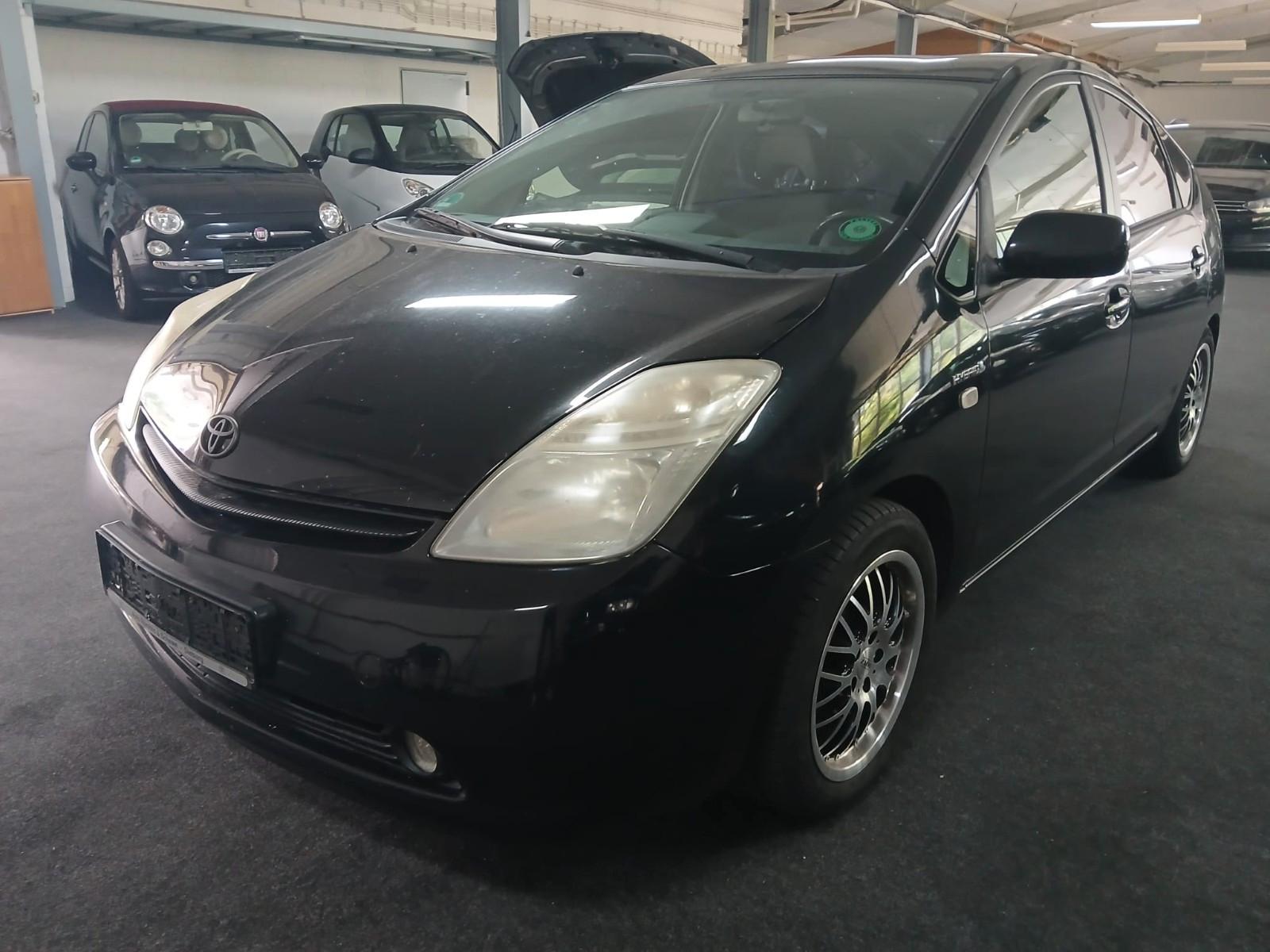 Toyota Prius Sol Hybrid Batterie Neu Kamera AHK SR WR