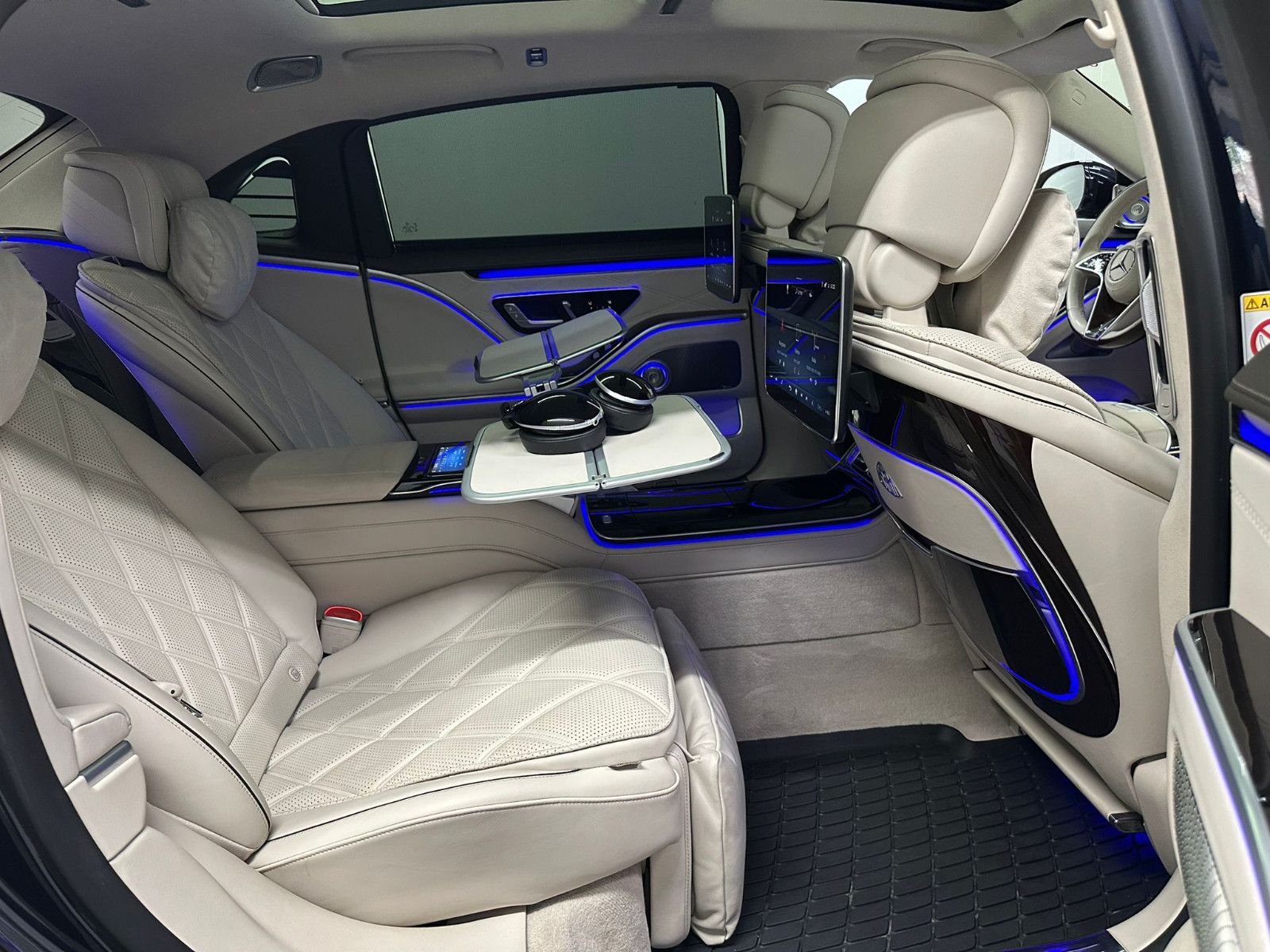 Fahrzeugabbildung Mercedes-Benz S 680 Maybach 4MATIC *PANO*Klapptisch*FIRSTCLASS