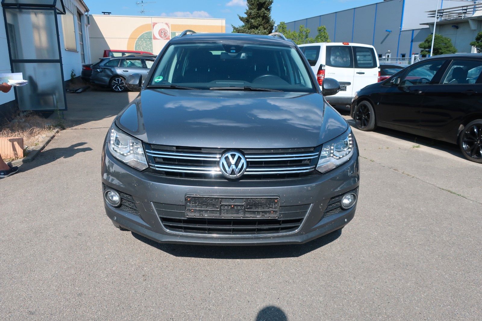 VW Tiguan Lounge Sport &amp; Style BMT